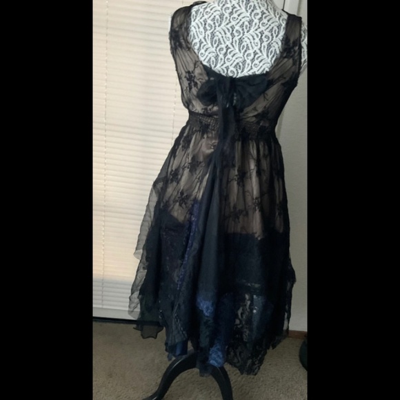 Beautiful Night Dress - Black Lace Altered Couture Handmade - Picture 3 of 4